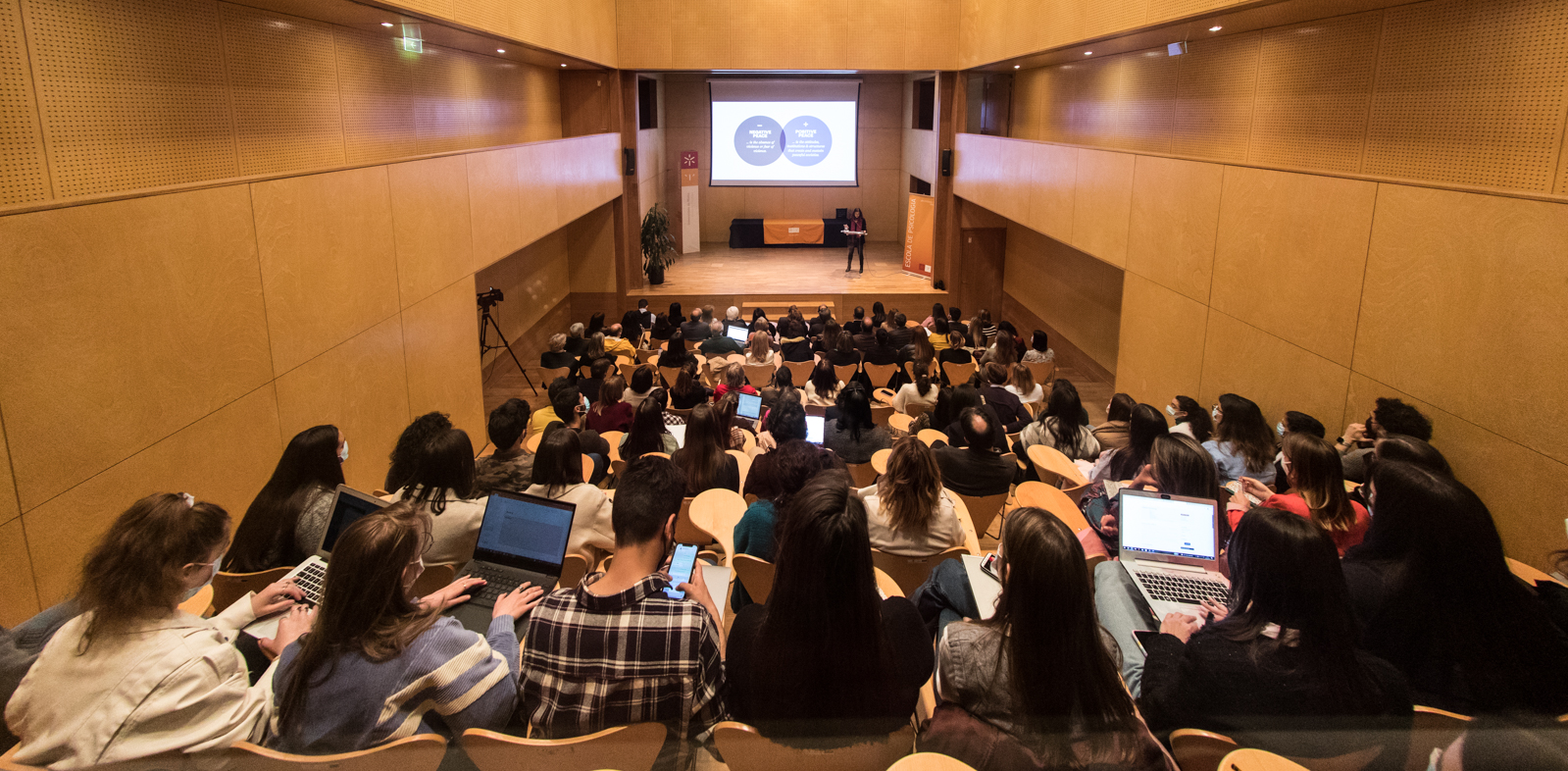 Thumbnail da galeria Aniversário Escola de Psicologia